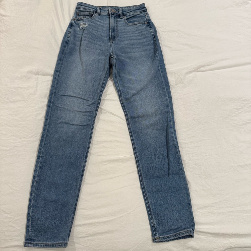 American Eagle Mom Jeans